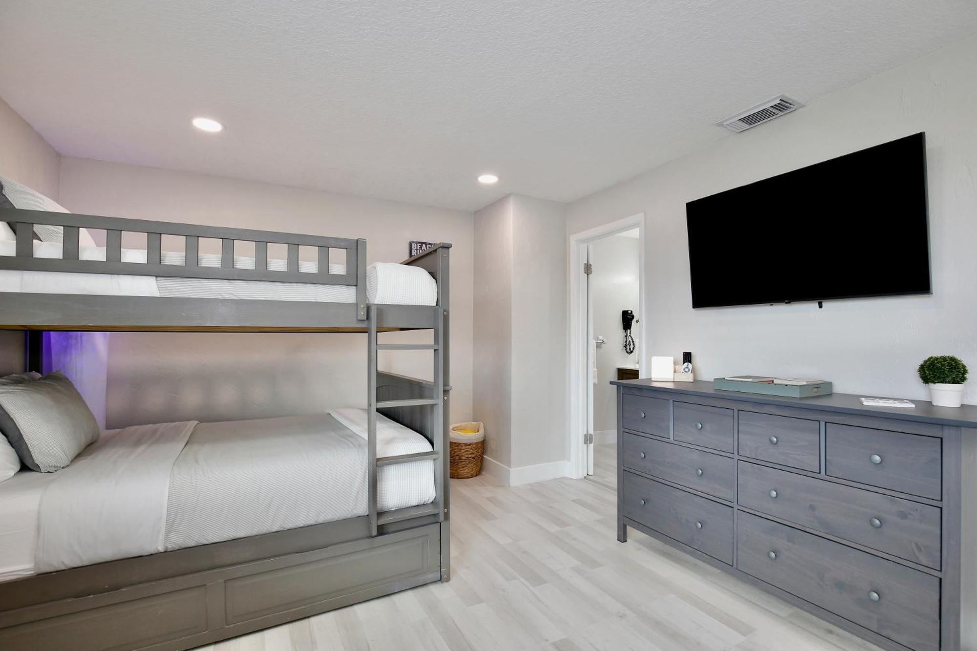 Zen Beach Retreat - Ocean View Townhouse -No Drive Beach New Smyrna Beach Buitenkant foto